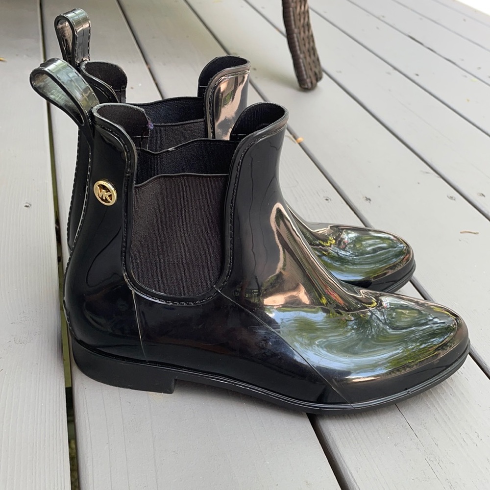 Michael Kors short rain boot